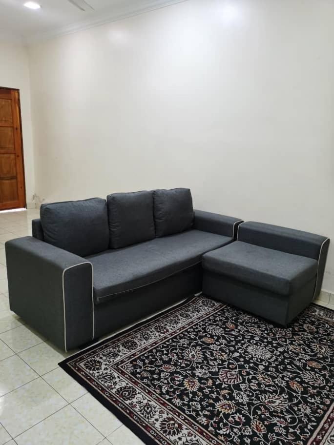 Homestay Che Wan Куантан Экстерьер фото